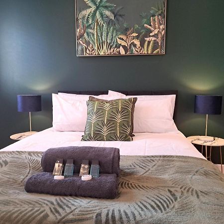 2 Bedroom, 2 Bathroom Apartment With Free Parking In A Great Location Cambridge  Luaran gambar