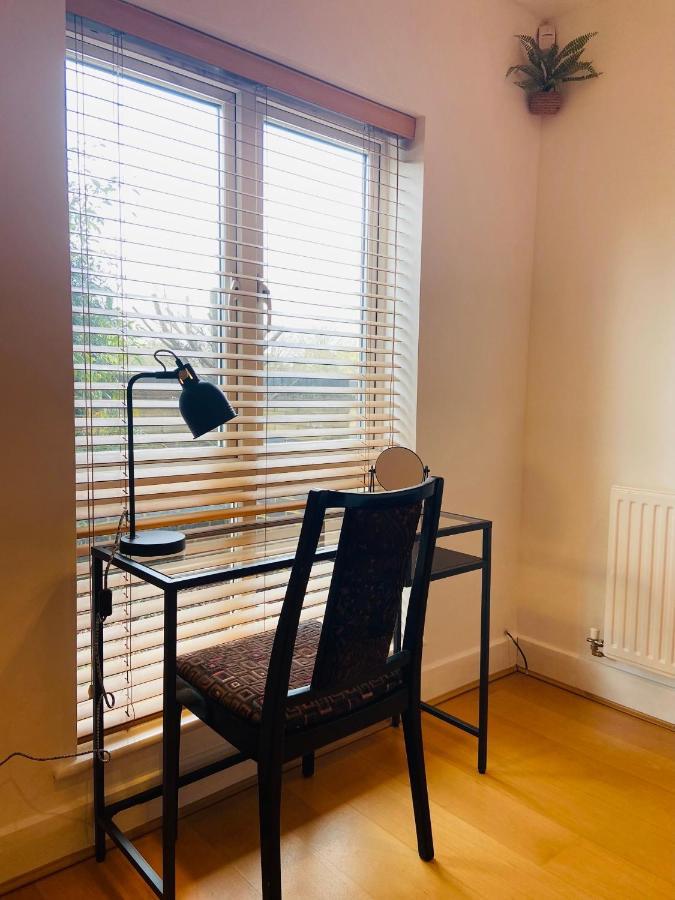 2 Bedroom, 2 Bathroom Apartment With Free Parking In A Great Location Cambridge  Luaran gambar