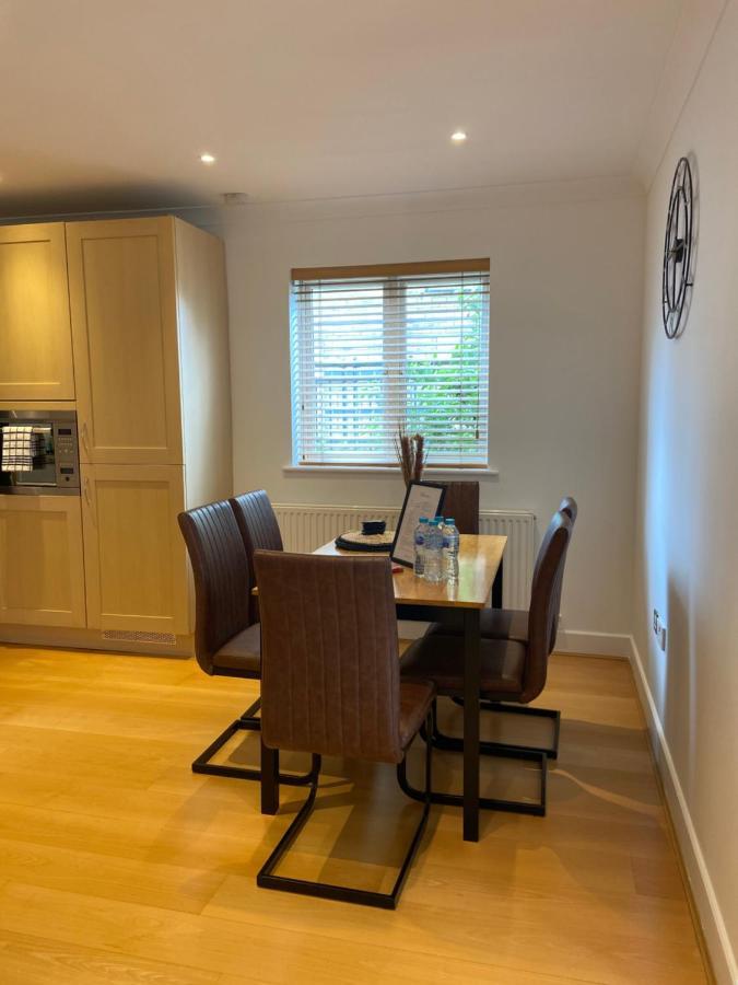2 Bedroom, 2 Bathroom Apartment With Free Parking In A Great Location Cambridge  Luaran gambar