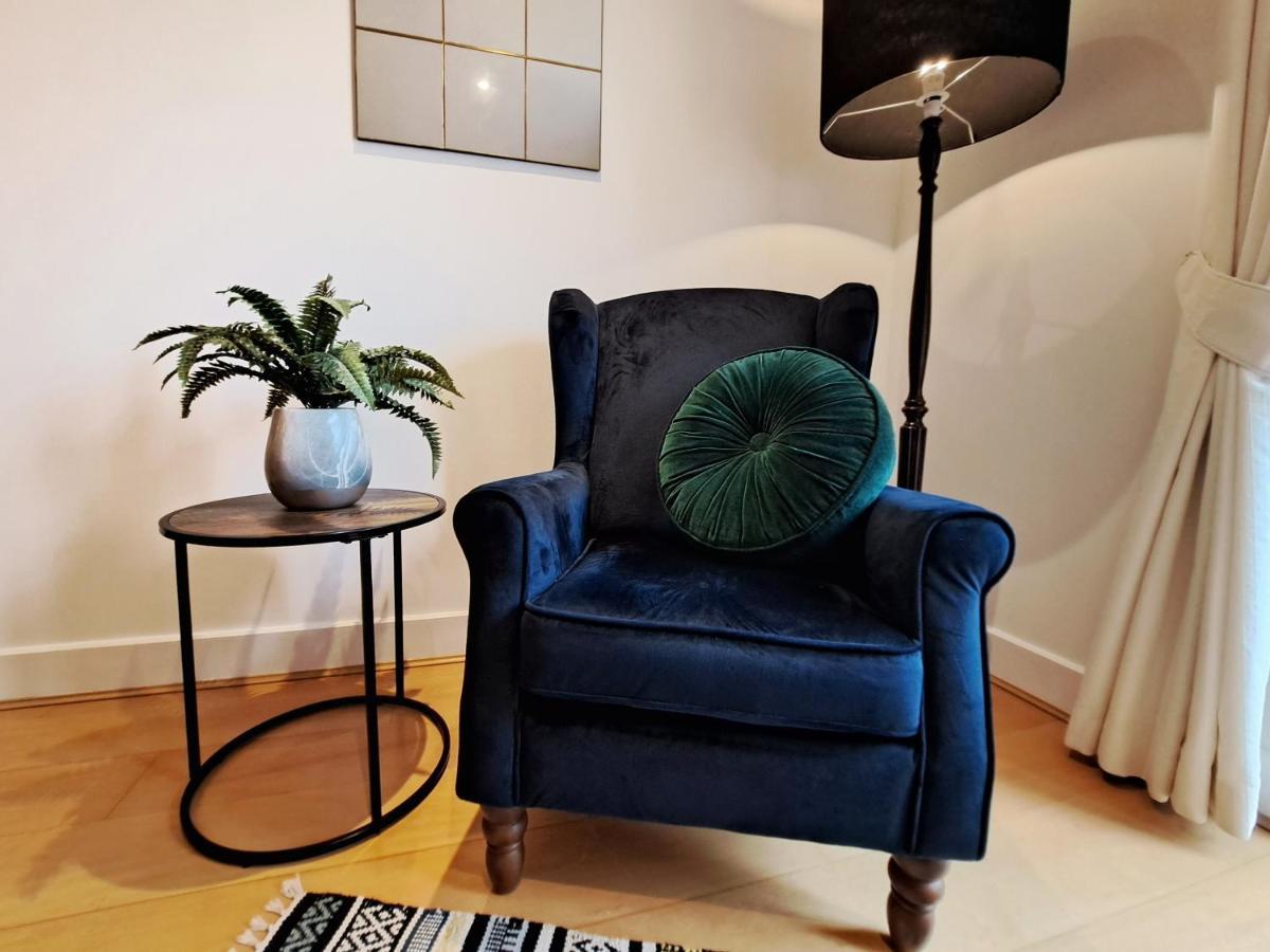 2 Bedroom, 2 Bathroom Apartment With Free Parking In A Great Location Cambridge  Luaran gambar