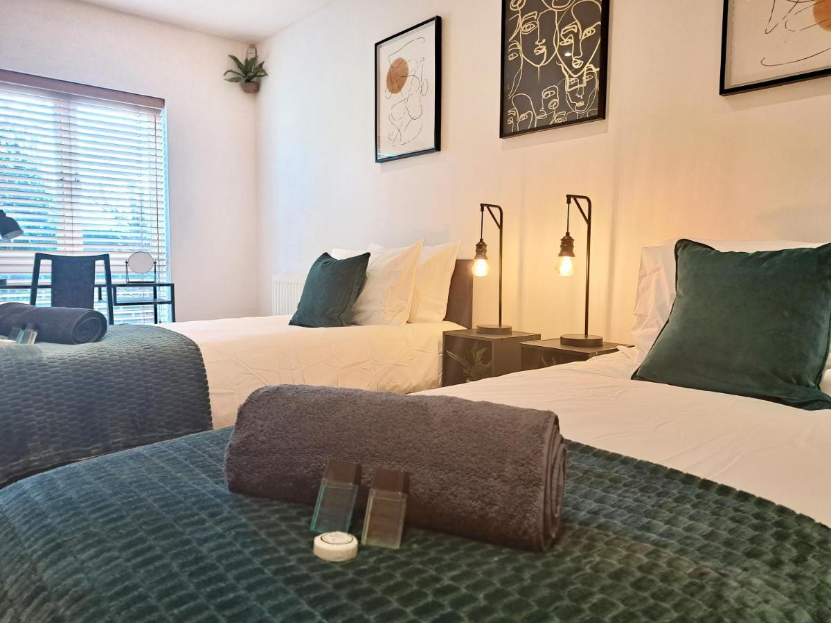 2 Bedroom, 2 Bathroom Apartment With Free Parking In A Great Location Cambridge  Luaran gambar
